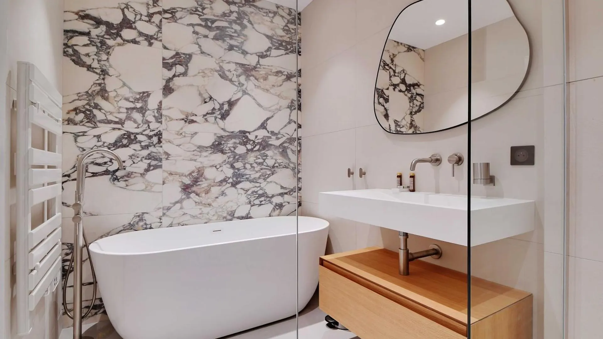 פריז Sumptuous Apartment - 2Br 6P - Bonne-Nouvelle